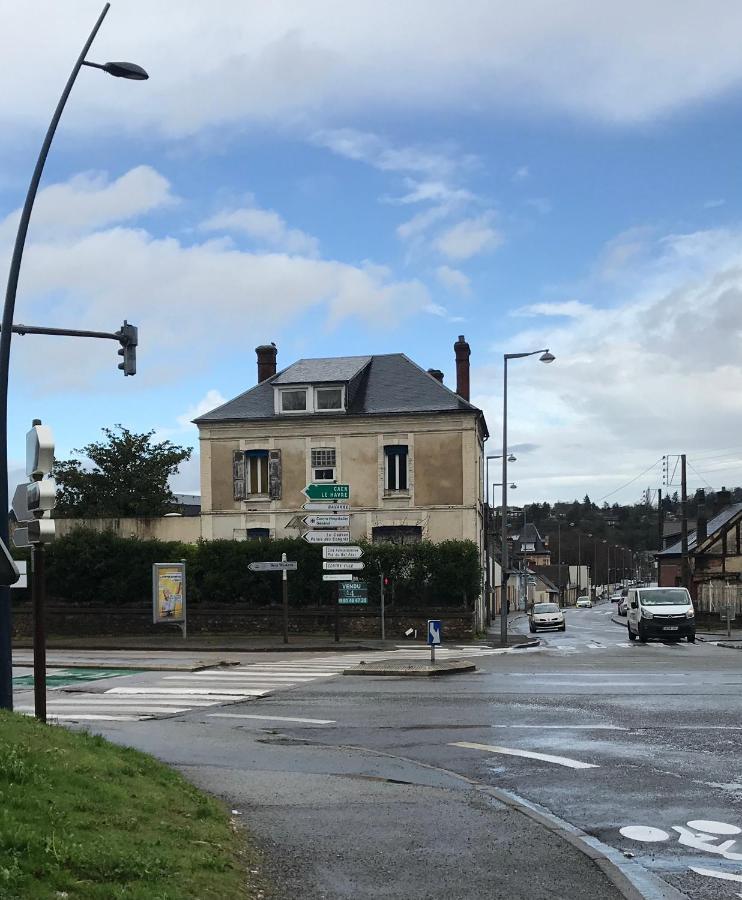 T2 Home Sweet Home Gare Wifi Parking Évreux Εξωτερικό φωτογραφία